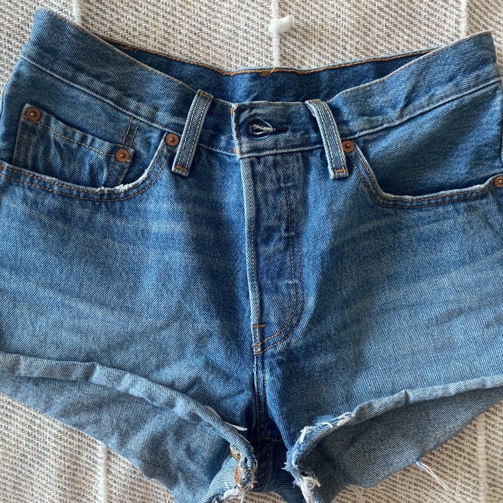 Levi's - Size 26!